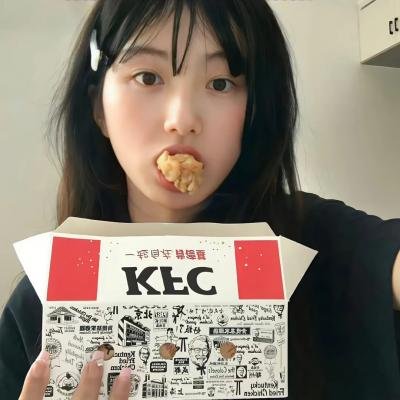 爱长颈鹿的女人